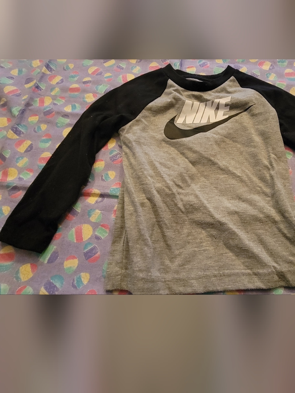 Nike Gray Boys 3T Black And Grey Long Sleeve Logo Tee